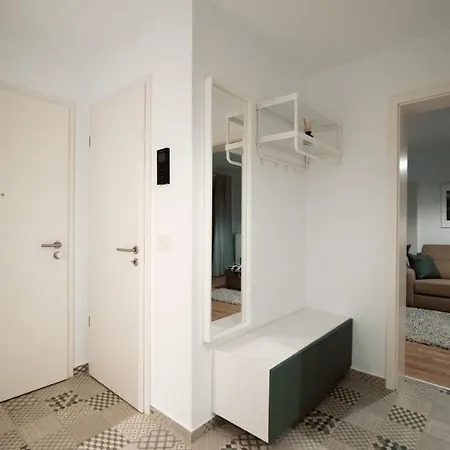 Διαμέρισμα Sweet Memories Coresi 2 *